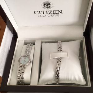 Woman’s Citizen Eco-Drive watch LIKE NEW
